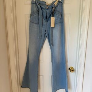 Altar’d State “Blue Eyes” high rise flare jeans 31/13